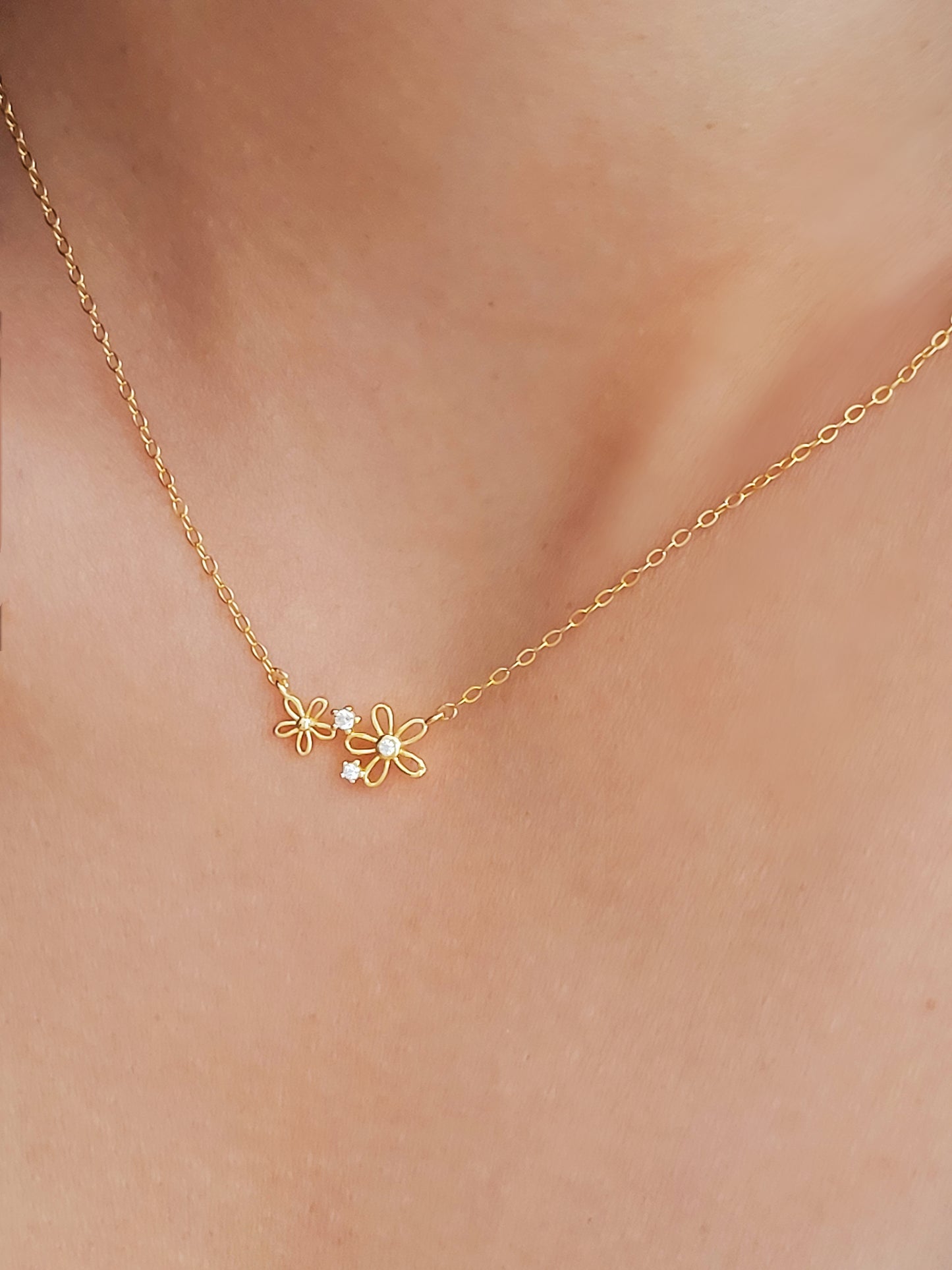 Tiny Flower Necklace