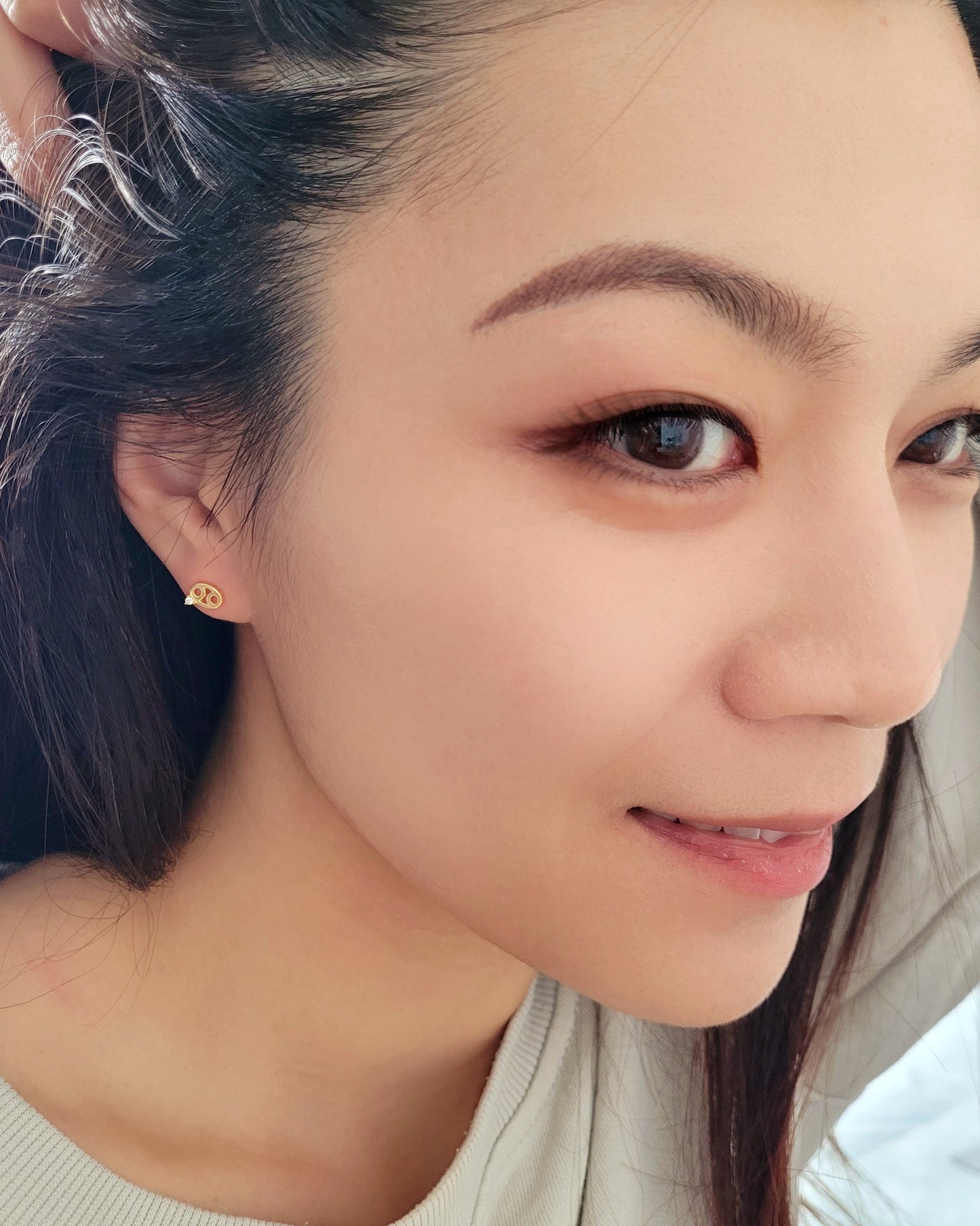 Starry Zodiac Sign Earrings · Cancer