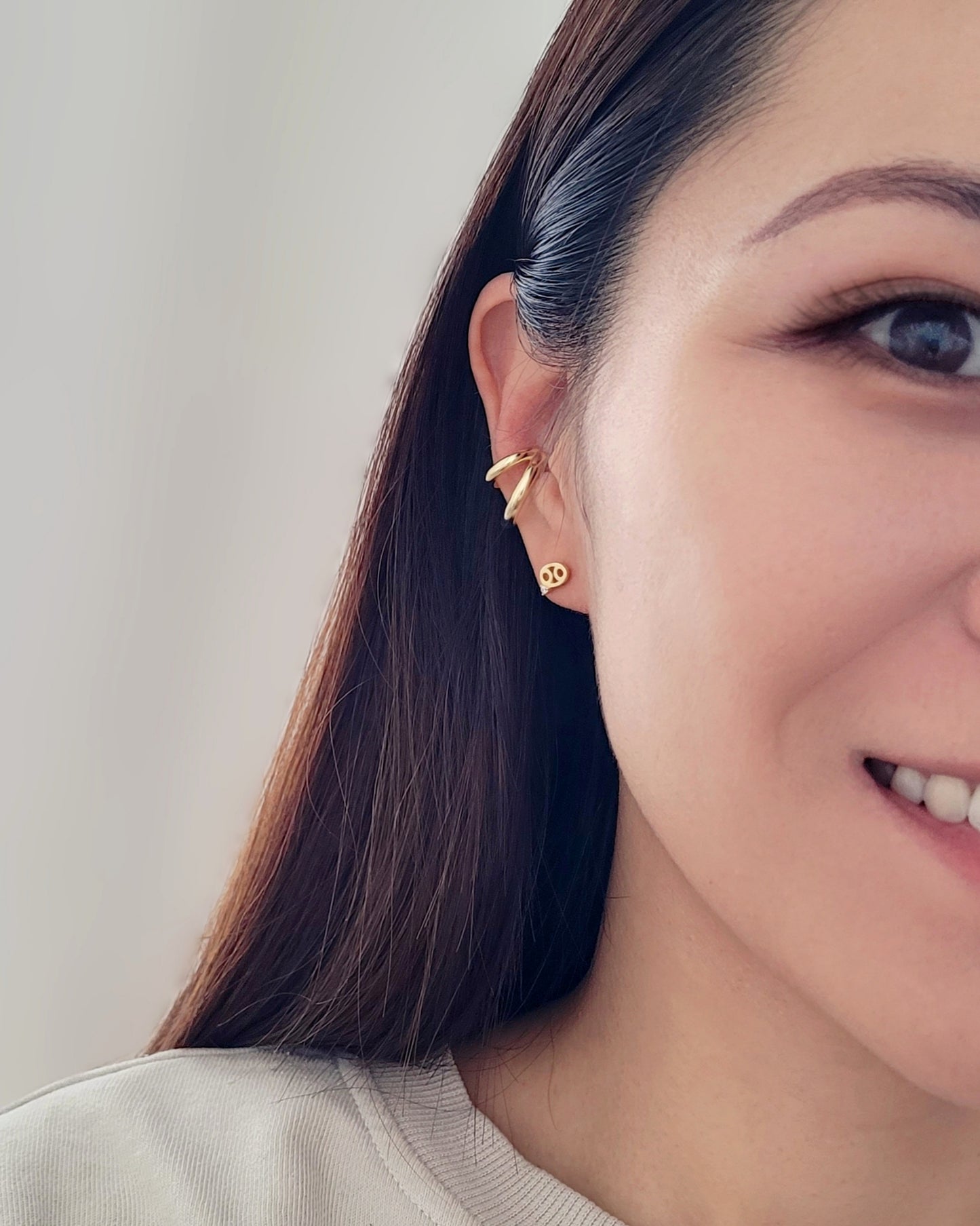 Starry Zodiac Sign Earrings · Cancer